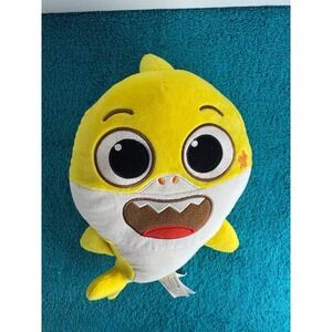 Pinkfong Baby Shark Plush Yellow Soft Stuffed Toy‎ Nickelodeon